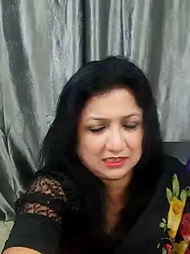 horny lizia online show from June 24, 2026, 6:29 pm
