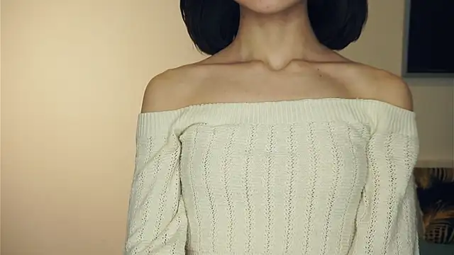 VeronaCritchlow online show from February 5, 2025, 10:51 am