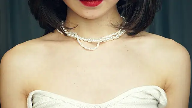 VeronaCritchlow online show from February 14, 2025, 2:02 pm