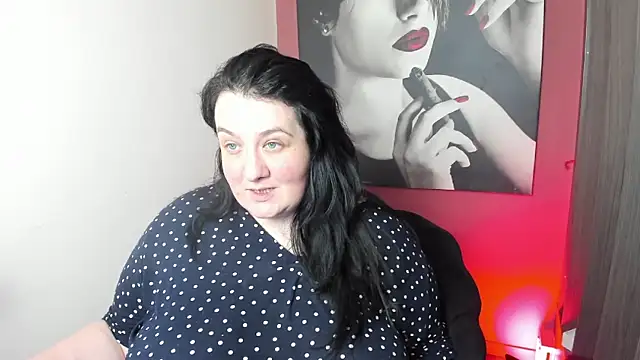 QueenOfHaze online show from February 9, 2026, 11:58 am