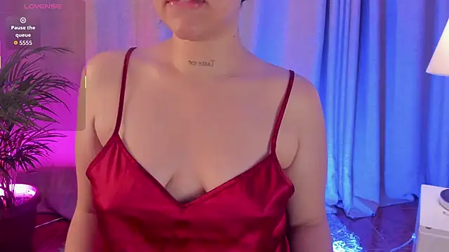 Hannah Jonhson online show from September 20, 2025, 4:35 am