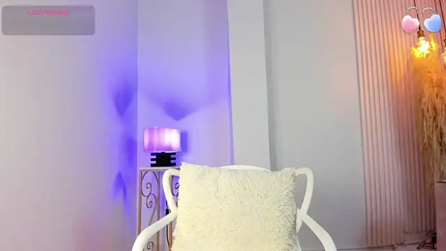 Snapshot of alana_rossetti chatting on June 20, 2026, 12:08 pm alana rossetti online show from June 20, 2026, 12:08 pm