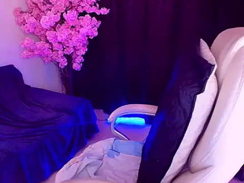 latexgoddes online show from June 7, 2026, 10:57 pm