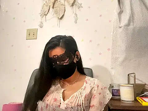 Snapshot of desiiiinigal chatting on October 26, 2025, 6:58 pm desiiiinigal online show from October 26, 2025, 6:58 pm