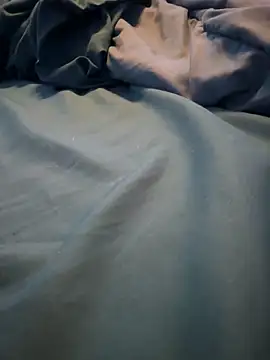 Snapshot of luiriv04 chatting on February 1, 2025, 6:21 am luiriv04 online show from February 1, 2025, 6:21 am