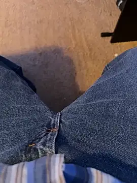 Snapshot of luiriv04 chatting on February 3, 2025, 1:52 am luiriv04 online show from February 3, 2025, 1:52 am