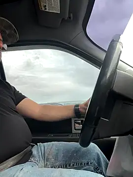 Snapshot of luiriv04 chatting on September 27, 2025, 2:33 pm luiriv04 online show from September 27, 2025, 2:33 pm