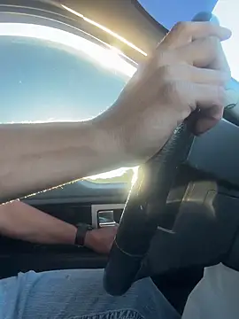 Snapshot of luiriv04 chatting on October 3, 2025, 1:52 pm luiriv04 online show from October 3, 2025, 1:52 pm