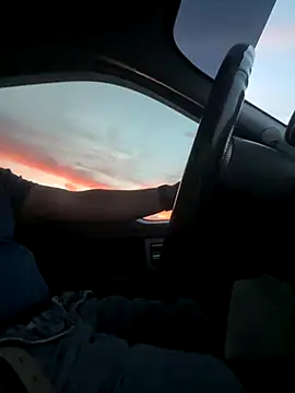 Snapshot of luiriv04 chatting on October 20, 2025, 12:44 am luiriv04 online show from October 20, 2025, 12:44 am