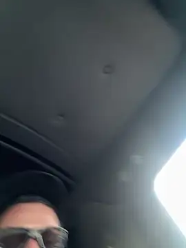 Snapshot of luiriv04 chatting on October 24, 2025, 1:51 pm luiriv04 online show from October 24, 2025, 1:51 pm