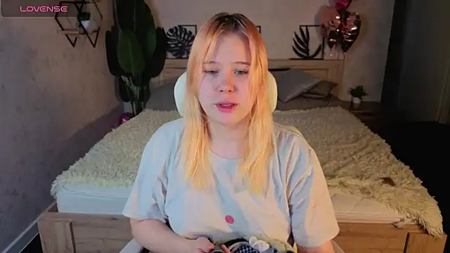 Amy Kimberlly online show from March 8, 2026, 12:41 am