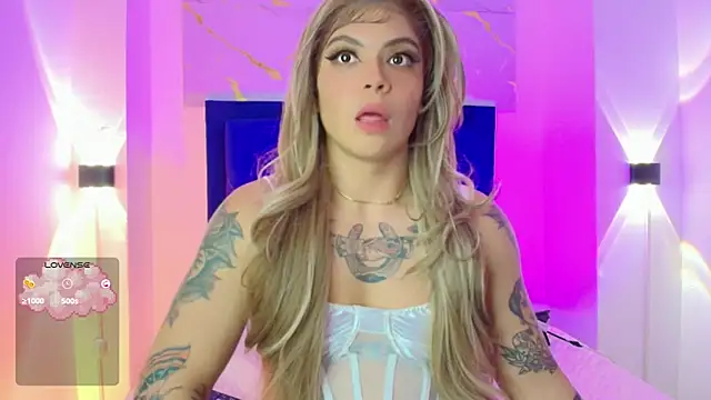 Snapshot of REBECA_VALENTINE chatting on January 27, 2025, 11:54 pm REBECA VALENTINE online show from January 27, 2025, 11:54 pm