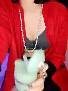 Snapshot of Aapsara_ chatting on January 28, 2025, 7:53 pm Aapsara online show from January 28, 2025, 7:53 pm