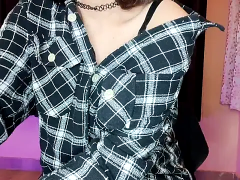 Snapshot of Aapsara_ chatting on February 6, 2025, 4:36 pm Aapsara online show from February 6, 2025, 4:36 pm