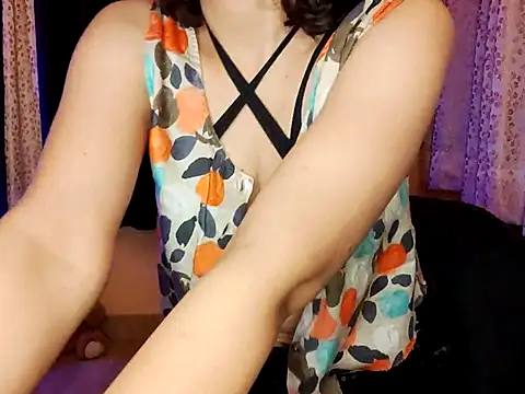 Snapshot of Aapsara_ chatting on February 22, 2025, 8:09 pm Aapsara online show from February 22, 2025, 8:09 pm