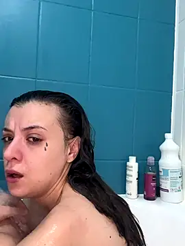 bunnythetailor online show from September 21, 2025, 2:19 pm