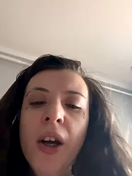 bunnythetailor online show from November 21, 2025, 1:43 pm