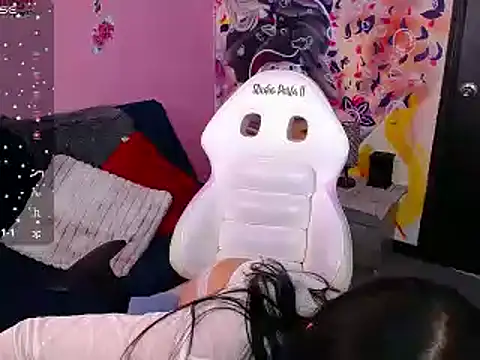 Snapshot of Sofii_cutee chatting on February 11, 2025, 1:41 pm Sofii cutee online show from February 11, 2025, 1:41 pm