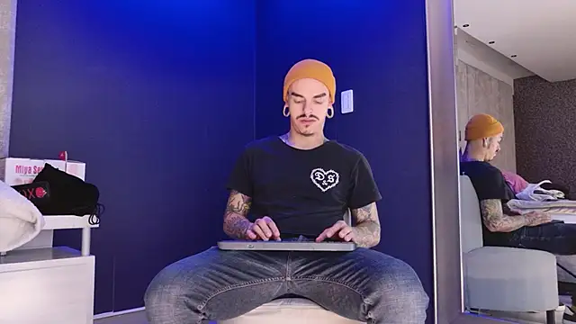 kaletattoo online show from November 30, 2025, 11:58 am