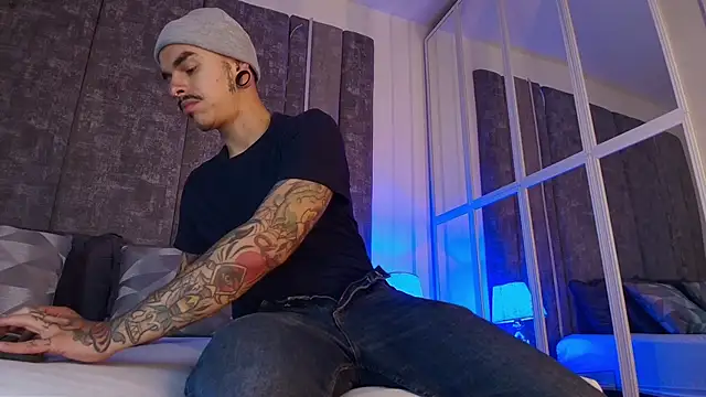 kaletattoo online show from April 26, 2026, 11:41 am