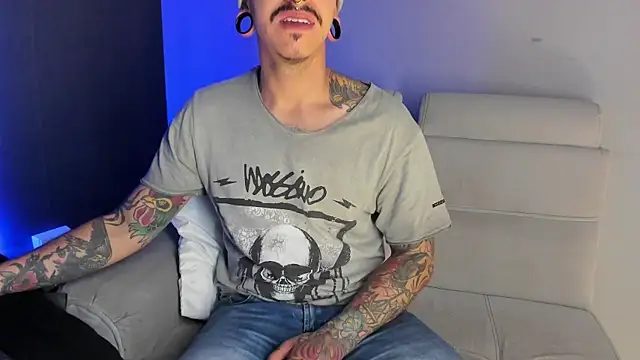 Snapshot of kaletattoo chatting on May 9, 2026, 9:47 am kaletattoo online show from May 9, 2026, 9:47 am