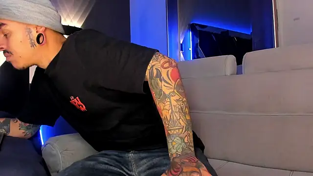 Snapshot of kaletattoo chatting on June 5, 2026, 10:43 am kaletattoo online show from June 5, 2026, 10:43 am