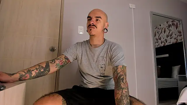 Snapshot of kaletattoo chatting on July 20, 2026, 11:45 am kaletattoo online show from July 20, 2026, 11:45 am