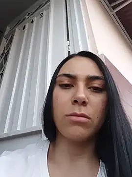 Snapshot of Ariana_rouse chatting on June 14, 2026, 9:39 pm Ariana rouse online show from June 14, 2026, 9:39 pm