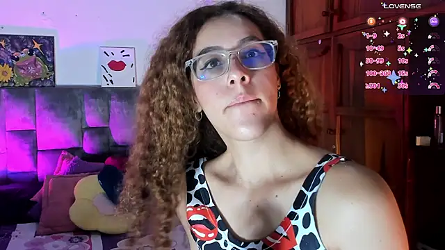 Isangel  online show from October 26, 2025, 3:56 am