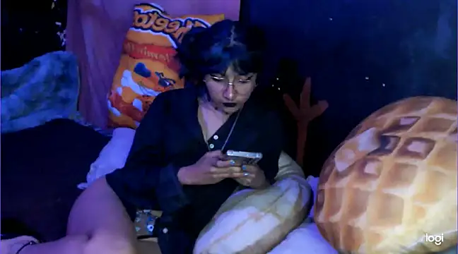 Sharkyu1 online show from March 6, 2025, 3:13 am