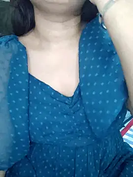 JANVI MISHRA1 online show from May 15, 2026, 5:53 pm