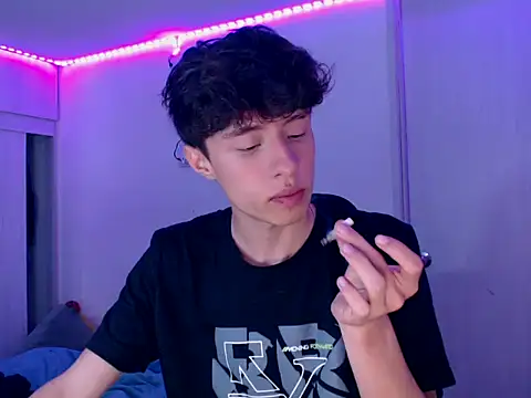 Juanmres online show from January 11, 2026, 6:24 pm