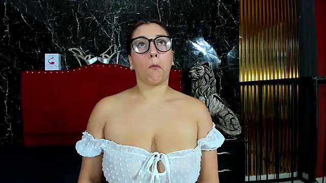 Snapshot of _nicolesweet chatting on May 30, 2026, 7:44 pm nicolesweet online show from May 30, 2026, 7:44 pm