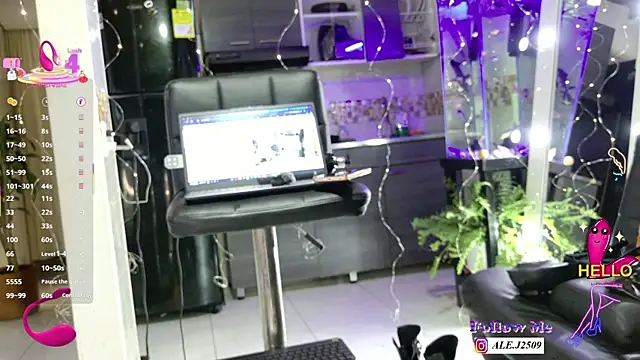 Snapshot of Ale_250900 chatting on December 17, 2025, 1:50 pm Ale 250900 online show from December 17, 2025, 1:50 pm