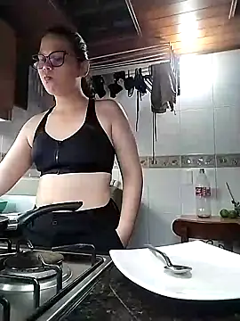 Snapshot of Vale_Saenzz chatting on February 26, 2025, 1:11 am Vale Saenzz online show from February 26, 2025, 1:11 am