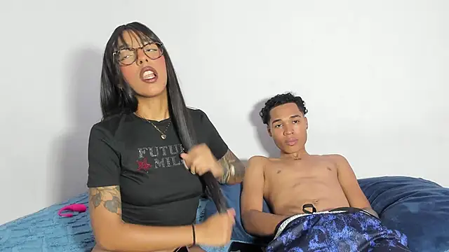 Snapshot of viankaa_miller chatting on October 6, 2025, 8:45 am viankaa miller online show from October 6, 2025, 8:45 am