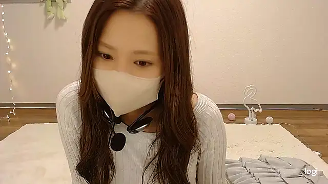 Snapshot of hinano_JP chatting on October 12, 2025, 12:20 am hinano JP online show from October 12, 2025, 12:20 am