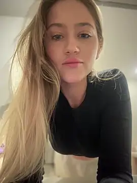 Snapshot of ur_wet_dreams chatting on February 7, 2025, 9:26 pm ur wet dreams online show from February 7, 2025, 9:26 pm