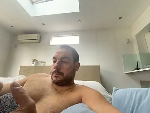 justeqqun online show from November 10, 2025, 10:36 am