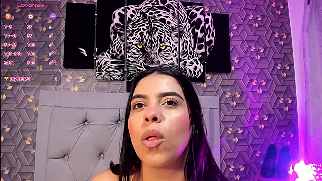 Snapshot of Emily_rivera78 chatting on March 16, 2025, 6:42 am Emily rivera78 online show from March 16, 2025, 6:42 am