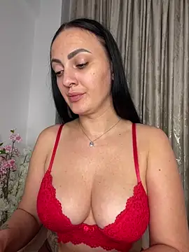 Snapshot of RaisaSalvi chatting on September 18, 2025, 12:51 pm RaisaSalvi online show from September 18, 2025, 12:51 pm