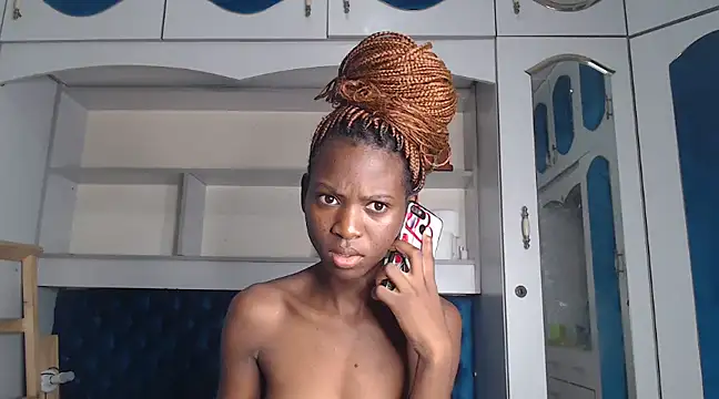 Snapshot of YoungDiva69 chatting on January 30, 2025, 7:26 pm YoungDiva69 online show from January 30, 2025, 7:26 pm