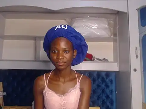 Snapshot of YoungDiva69 chatting on February 19, 2025, 3:38 pm YoungDiva69 online show from February 19, 2025, 3:38 pm