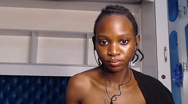 Snapshot of YoungDiva69 chatting on March 4, 2025, 5:56 pm YoungDiva69 online show from March 4, 2025, 5:56 pm