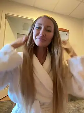 Sweet Pussy2024 online show from March 2, 2025, 9:31 am