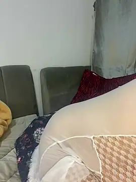 Snapshot of A-mal5 chatting on March 21, 2025, 9:34 pm A-mal5 online show from March 21, 2025, 9:34 pm