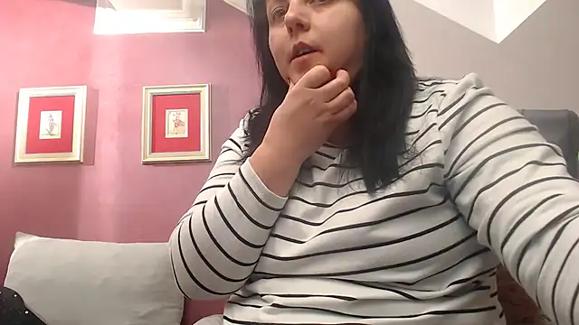 Wetandnaughtyxx online show from February 27, 2026, 9:42 am