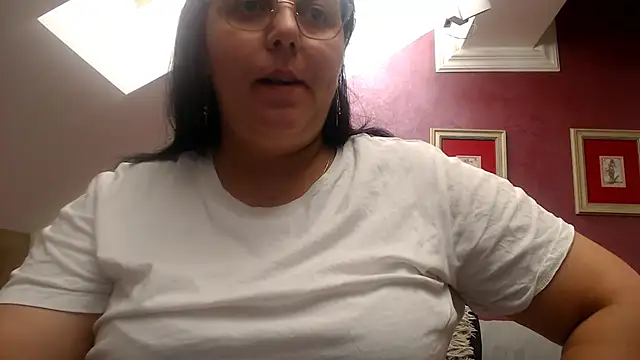 Snapshot of Wetandnaughtyxx chatting on June 16, 2026, 7:33 am Wetandnaughtyxx online show from June 16, 2026, 7:33 am