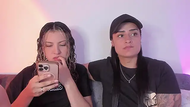 Snapshot of my_melody chatting on September 19, 2025, 4:03 am my melody online show from September 19, 2025, 4:03 am