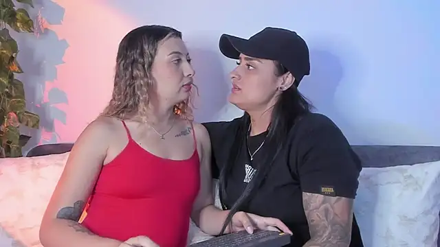 Snapshot of my_melody chatting on October 12, 2025, 4:11 am my melody online show from October 12, 2025, 4:11 am